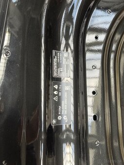Kapota BMW X7 - 7