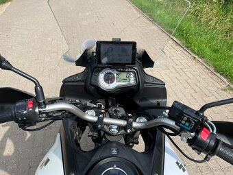 Suzuki 650 V-strom - 7