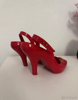 Vivienne Westwood č . 37 - 7