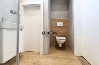 Dom na bývanie alebo podnikanie - 7