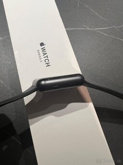 Apple Watch Series 3 42mm - 7