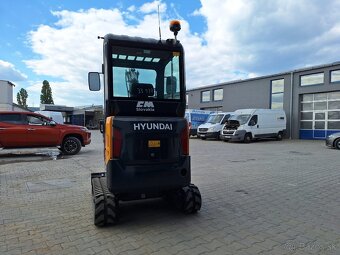 Predvádzacie 2 tonové rýpadlo Hyundai HX19A - 7