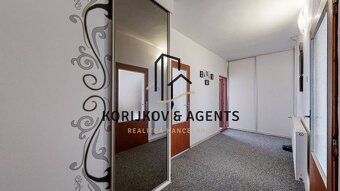 PREDAJ, 6 izbový RD na ulici Hurbanová, Snina - 7