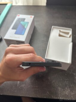 Xiaomi Redmi Note 13 - Midnight Black 8 GB RAM / 256 GB - 7