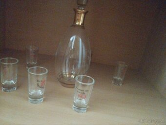 Taniere a poháre - 7