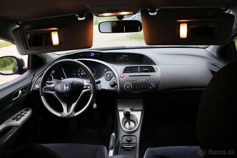 HONDA CIVIC 8G 1,8i -VTEC - 7