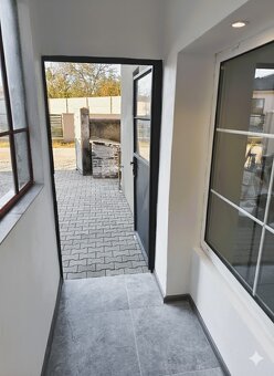 Zrekonštruovaný 3-izbový rodinný dom - 7