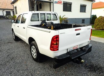 TOYOTA HILUX 2.5 D-4D 4x4 - 2011- 152tis km NAVIJAK-ŤAŽNE- - 7