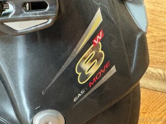 Predám lyže Blizzard Spirit 3 151cm s lyžiarkami a prilbou - 7