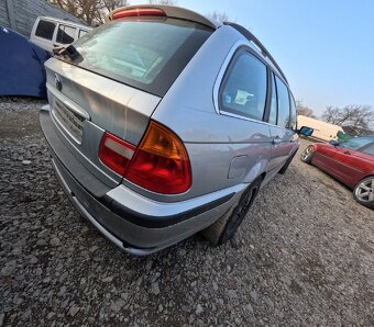 E46 325ix touring - 7