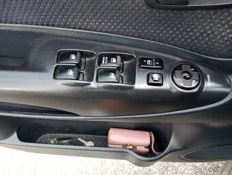 Predám Hyundai tucson 4x4 2.0 CRDI SUV - 7