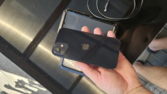 Predám apple Iphone 12 128gb - 7