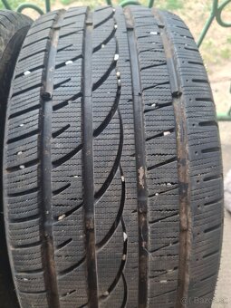 Zimne pneu 235/45r17 - 7
