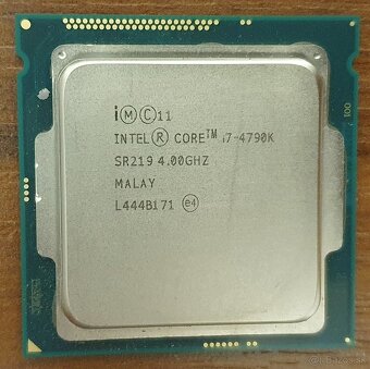 Procesory Intel i5 a i7 - 7