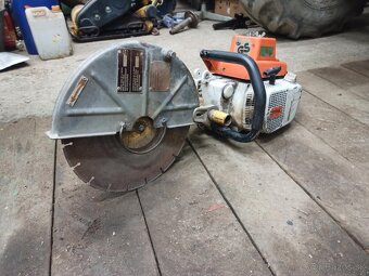 Motorová rozbrusovačka Stihl - 7