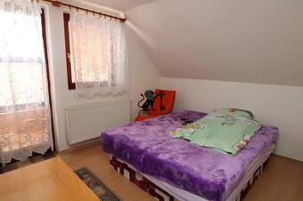 Priestranný - viacgeneračný rodinný dom v Borinke-znížená c - 7
