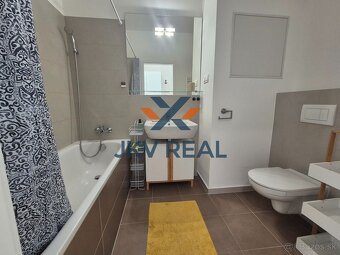 3D OBHLIADKA PRÍJEMNÝ 2-IZB.BYT S LOGGIOU A PARKOVANÍM, PET - 7