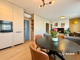 RADO I Dizajnový 2-izbový byt s balkónom 50 m² I Žabotova - 7