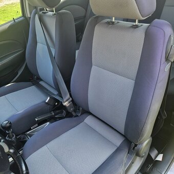 Predám Chevrolet AVEO benzín 1.4, 74kW, r.v.2009 - 7