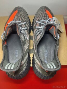 Yeezy 350 V2 Carbon Beluga - 7