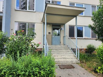 Novo-zrekonštruovaný 3- izbový byt nad Jazerom - 7