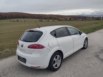 SEAT LEON BENZIN 63 KW NAJ 167000 KM ROK VÝROBY 2008 - 7