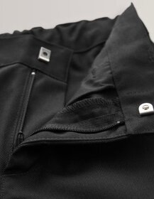 NEXT - čierne formálne nohavice rovného strihu plus biela el - 7