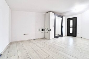 RD v centre obce Beluša – ideálne bývanie aj podnikateľská p - 7