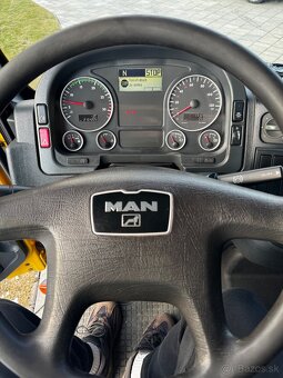 MAN tgl. 8.210 - 7