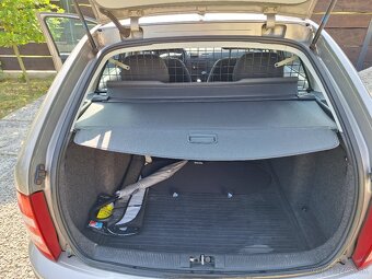 Skoda fabia 1.4 16V 72kW vybava - 7