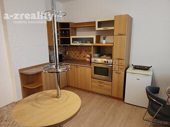 Zariadený veľký 2 izbový byt na prenájom v Komárne - 7