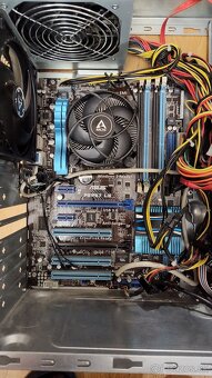 Starší herný PC, PRESTIGIO, Intel i5, Asus RX580 - 7