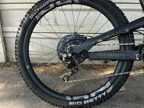 YT Capra 27 CF Pro Race L enduro - 7