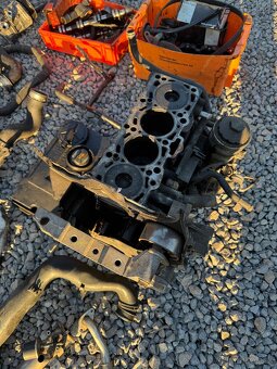 Rozpredám motor 2.0 TDI 103kw BKD - 7
