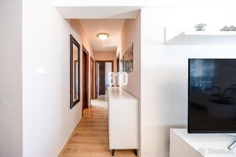 4-izbový rodinný byt s maximálnym súkromím v uzavretom areál - 7