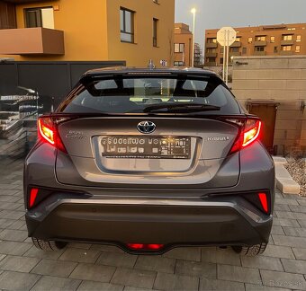 Toyota C-HR, 1.8 Hybrid, sivá metalíza tmavá - 7