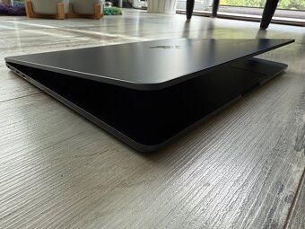 Apple Macbook Air 13 M2 22 / 16GB RAM / 512GB HDD / 92% Bat - 7