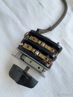 Staré spínače / prepínače / vypínače - 7