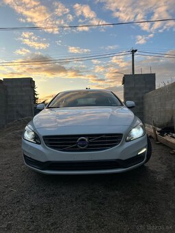 Volvo V60 D4 2.0D 133kw - 7
