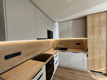 NOVINKA-MODERNÝ, KRÁSNY 4IZBOVÝ BYT S LOGGIOU - 7