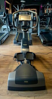 Technogym cardio Wave Excite (“korčuliar”) - 7