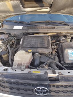 Predám auto toyota - 7