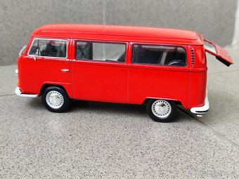 18 cm NOVÝ, KOVOVÝ model ------------- v mierke 1:24, VW BUS - 7