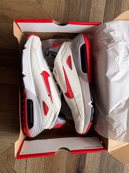 Pánske tenisky NIKE AIR MAX 2090, Veľkosť 44,5 - 7