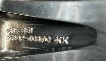 Zimní sada Toyota Land Cruiser F150 265/60R18 Black - 7