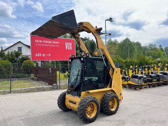 Nakladač smykovy Caterpillar 226B3, Bobcat, JCB, Kramer, UNC - 7