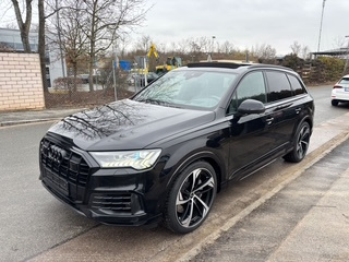 AUDI Q7 55 TFSi e - 7