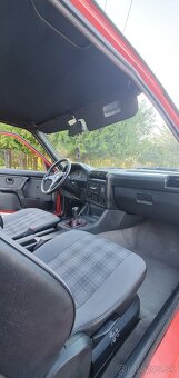 BMW E30 318 is coupe - 7