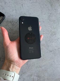 Iphone XR čierny 64GB - 79%bateriamodel A2105 bez škrabancov - 7