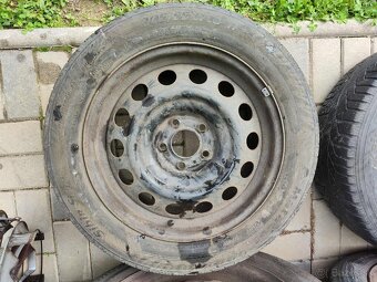 Pneumatiky +disky + puklice 205/55 R16 - 7
